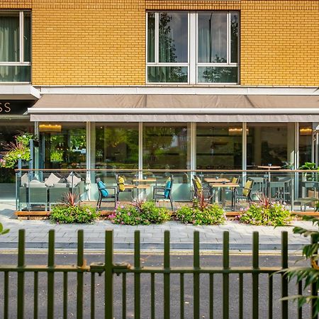 Hilton Garden Inn Bristol City Centre Экстерьер фото