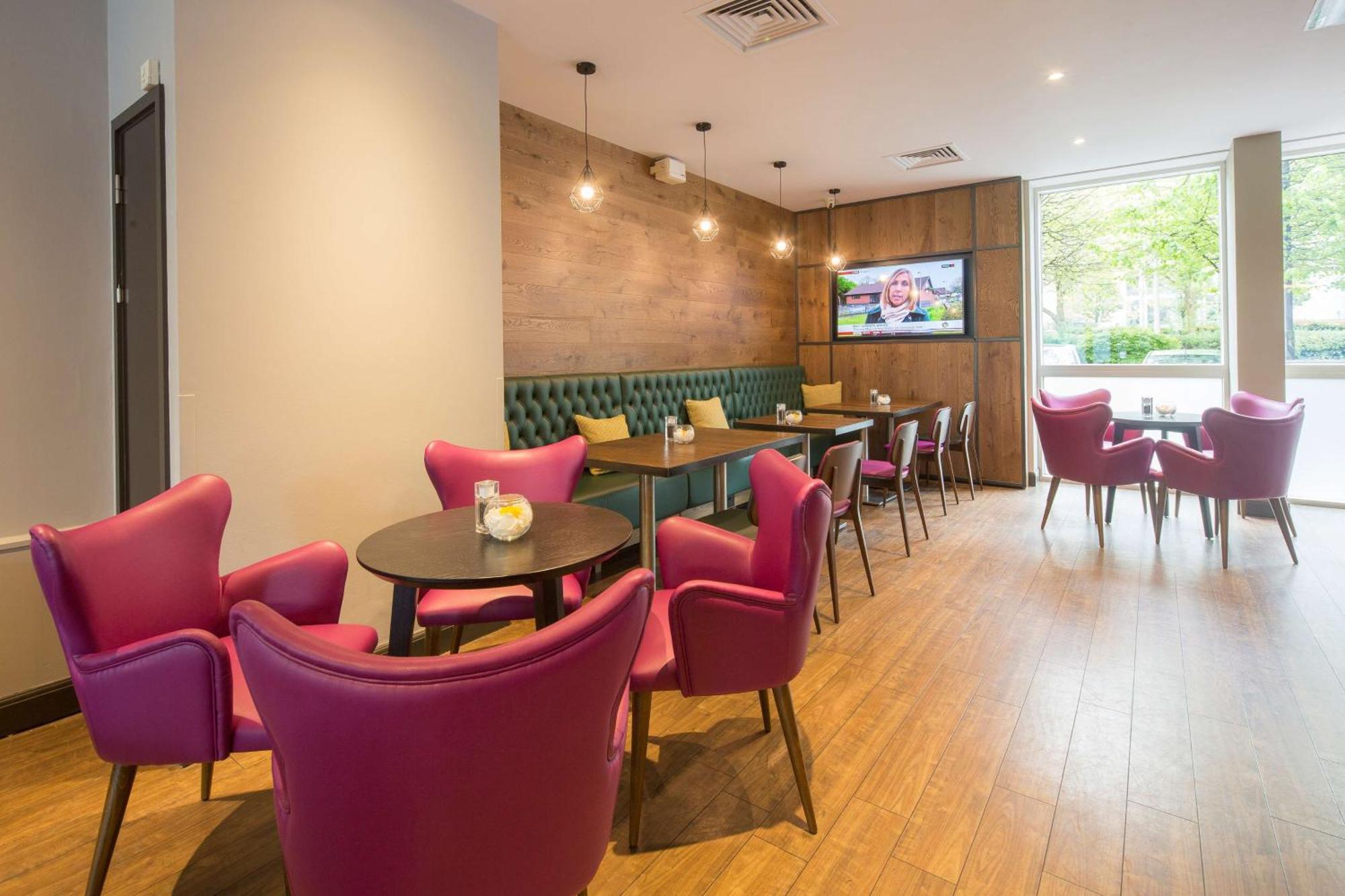 Hilton Garden Inn Bristol City Centre Экстерьер фото