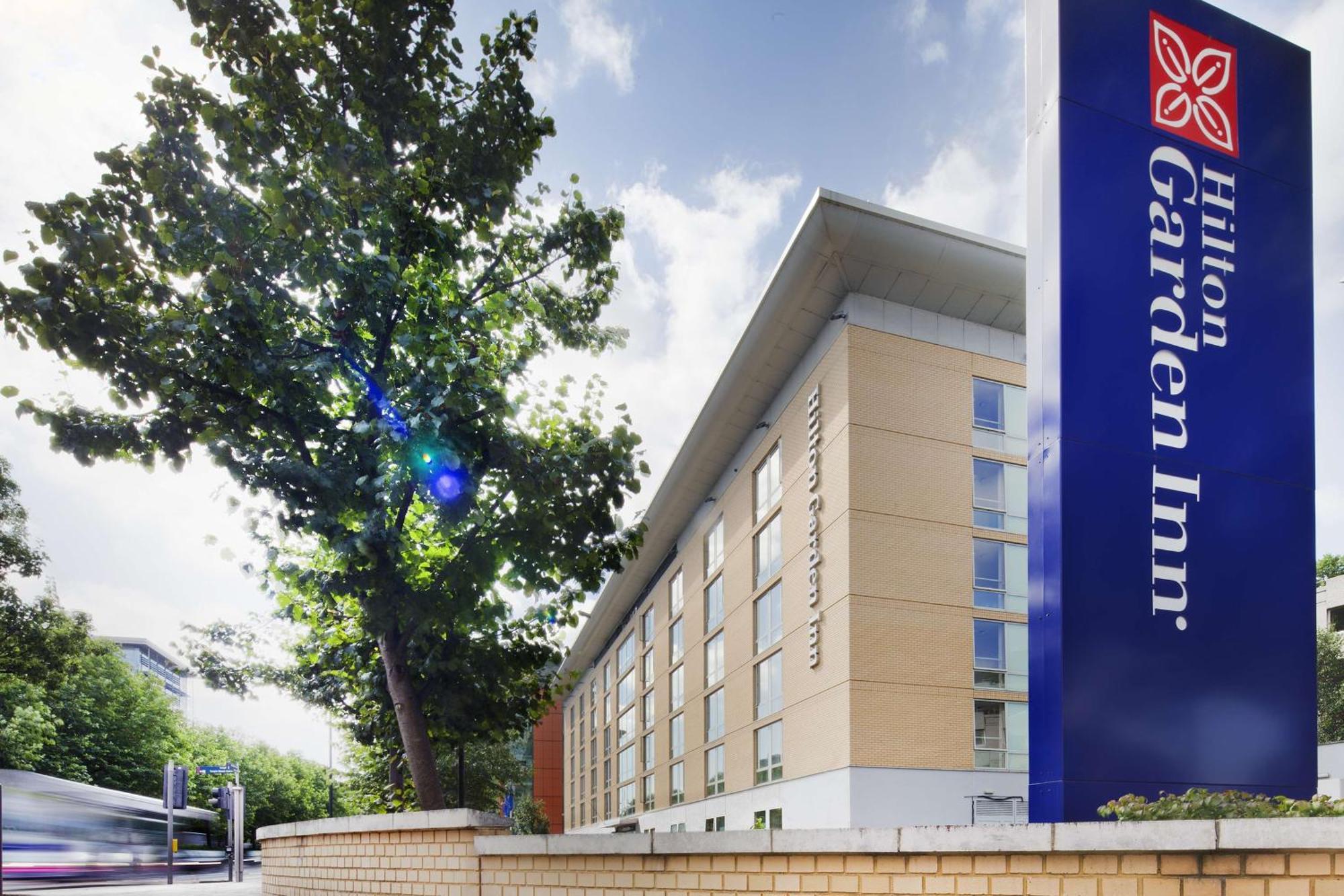 Hilton Garden Inn Bristol City Centre Экстерьер фото