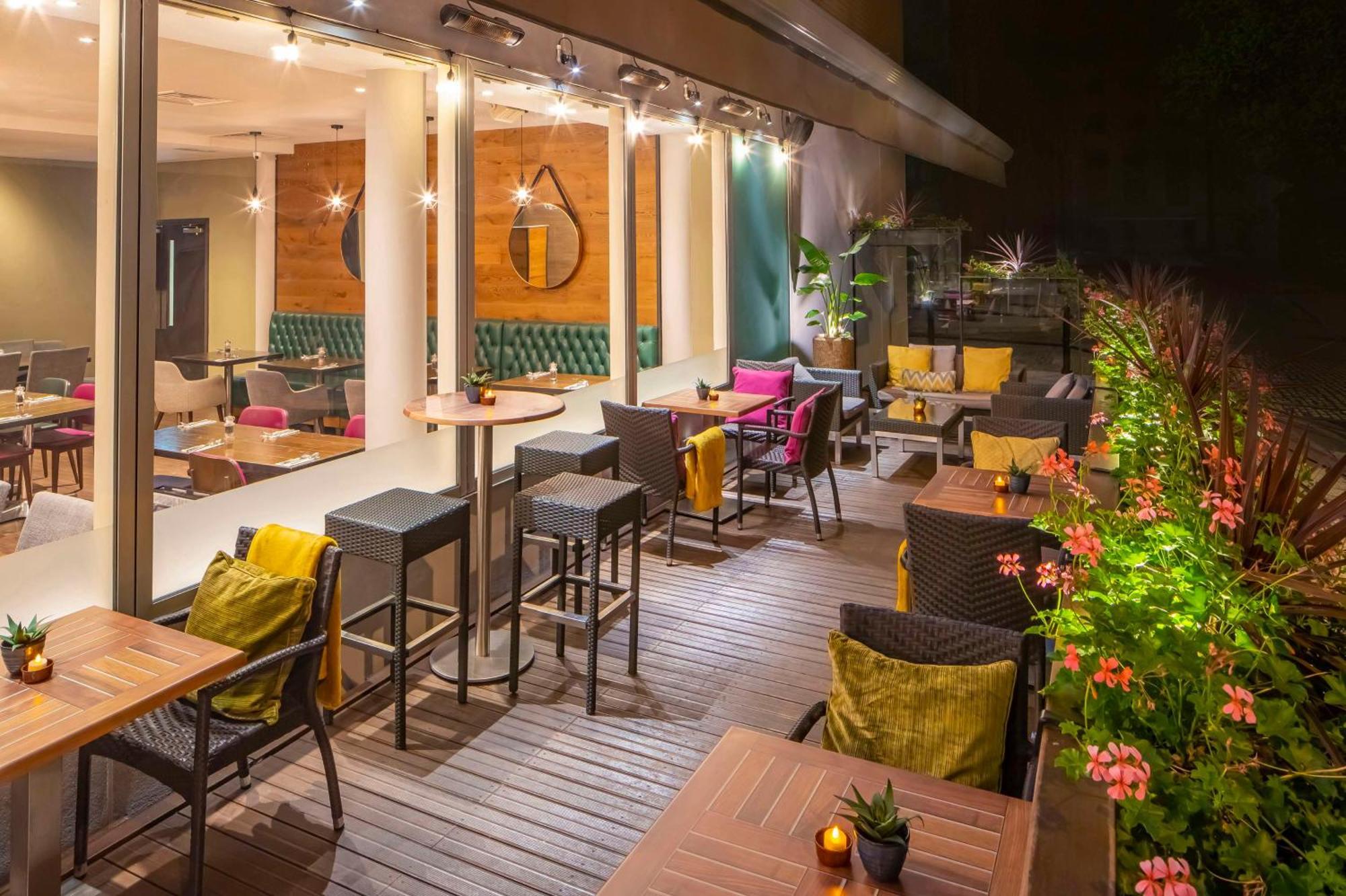 Hilton Garden Inn Bristol City Centre Экстерьер фото