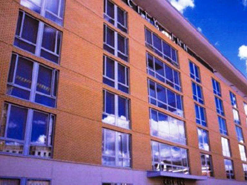 Hilton Garden Inn Bristol City Centre Логотип фото
