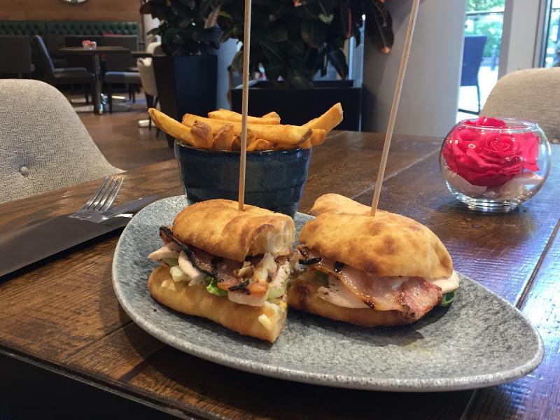 Hilton Garden Inn Bristol City Centre Экстерьер фото